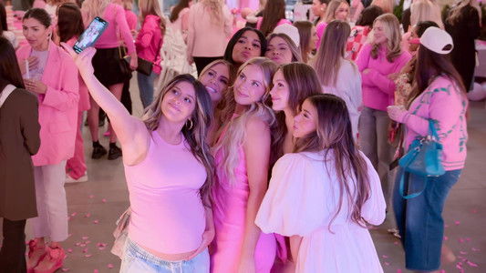 Image La vida secreta de las esposas mormonas 8