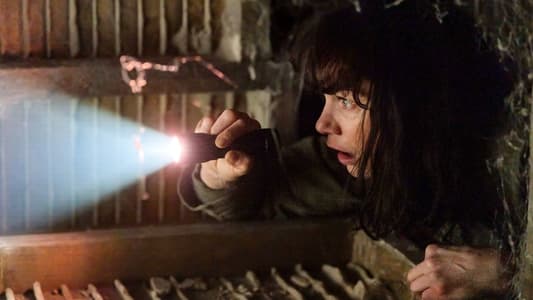 Image The Woman in the Wall 6