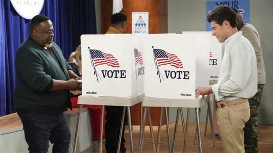 Image The Neighborhood 3